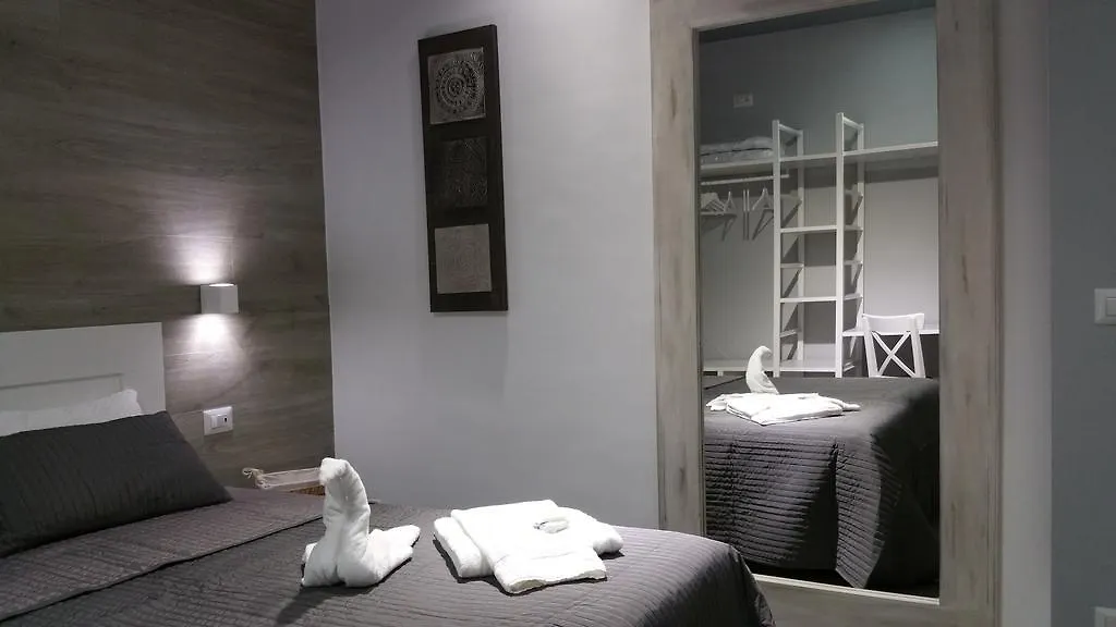 Alis Vanvitelli Suite Naples